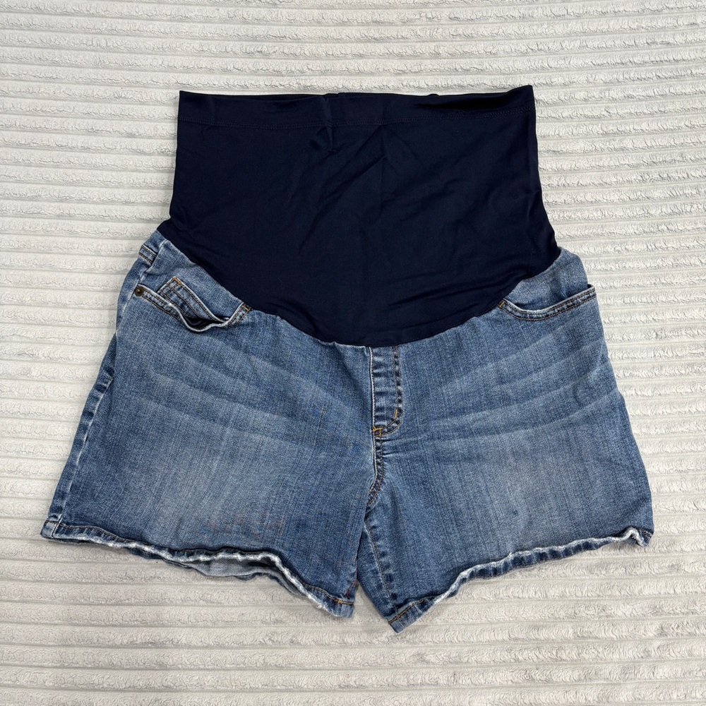 Liz Lange for Target Maternity Shorts - Size Medium